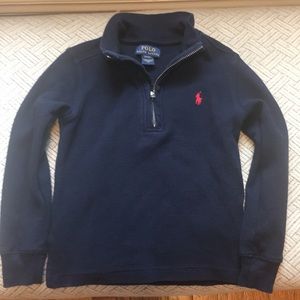 Polo pullover.